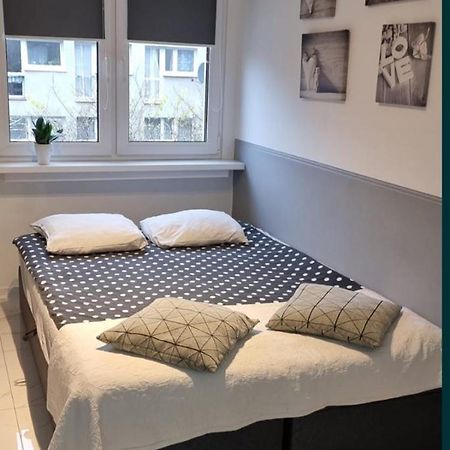 Nighthost Robotnicza 32 M248 Wroclaw Free Parking 아파트 외부 사진